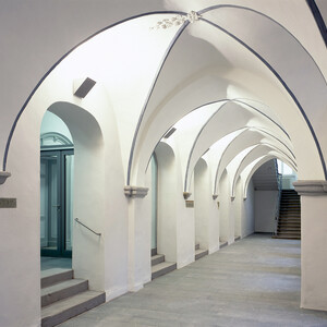 Cross-vaulted corridor in the monastery